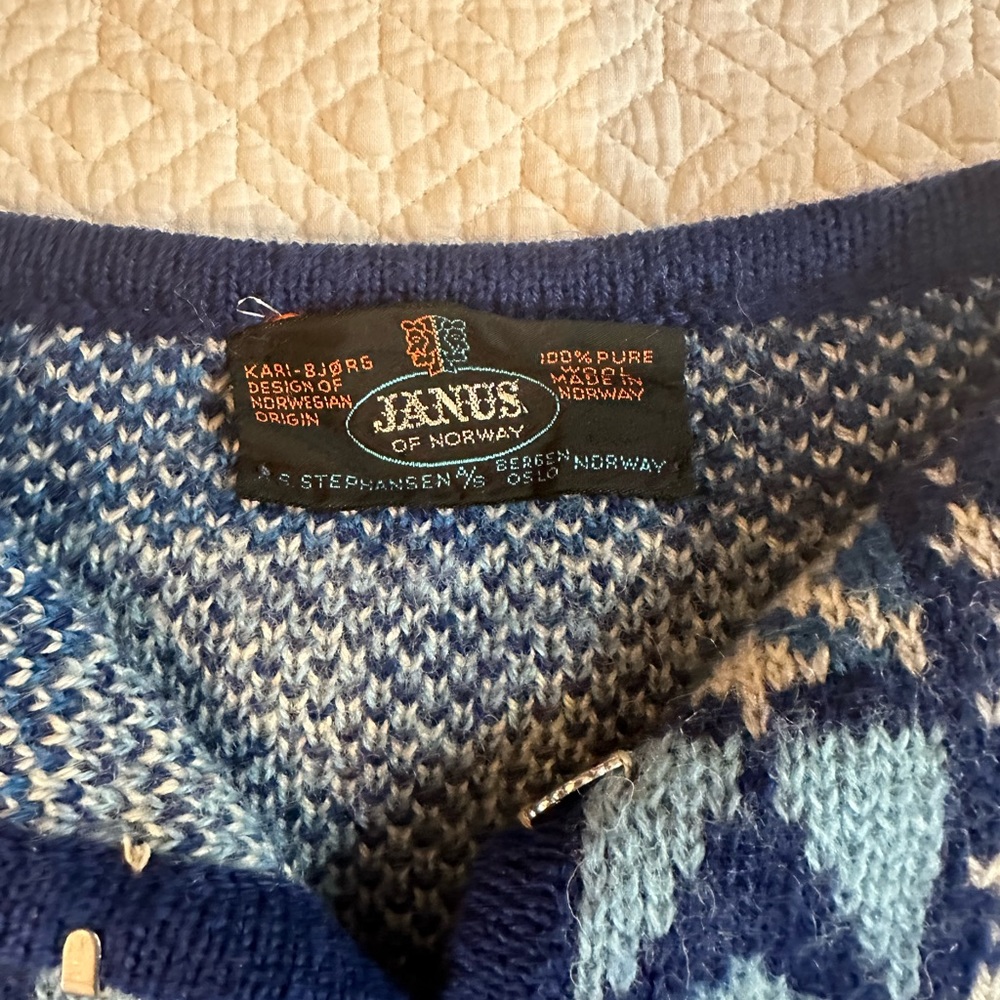 Janus of Norway wool sweater, fits like a S/M